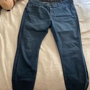 Almost New Torrid Stretchy Jeans! Size: 22